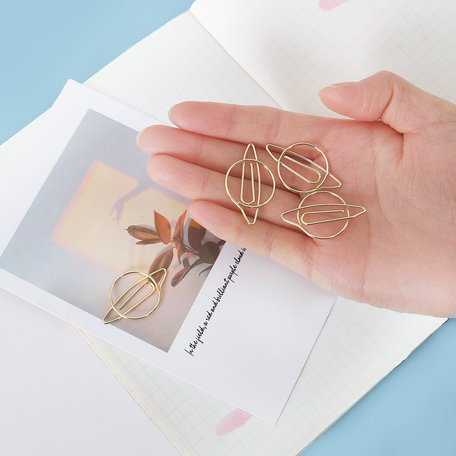 Creative Hand Bookmark Paper Clip - Unique Office Stationery & Desk Decor